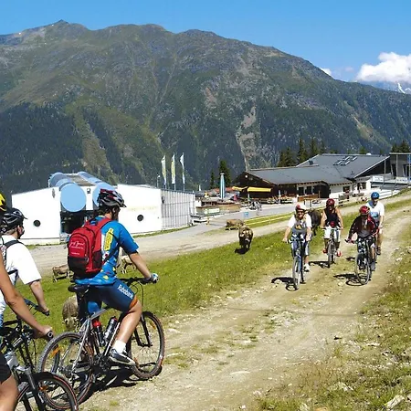 Mallaun, Im Paznauntal See